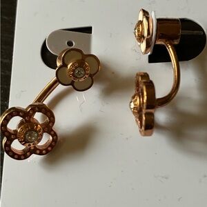 NWOT Henri Bendel Floral Earrings